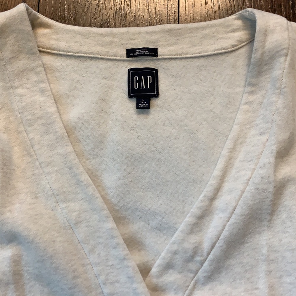 GAP Cream Cardigan Sweater - Picture 2 of 3